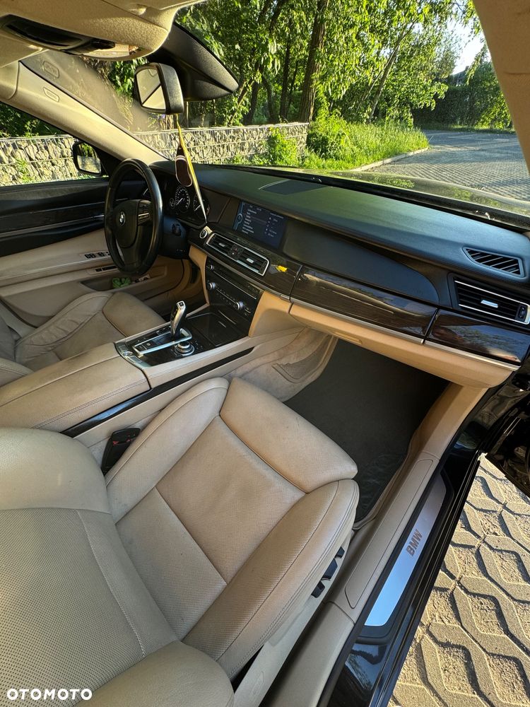 BMW Seria 7 730d - 10