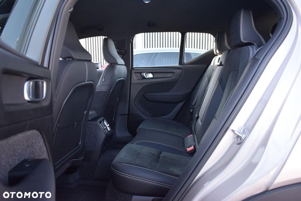 Volvo XC 40 - 22