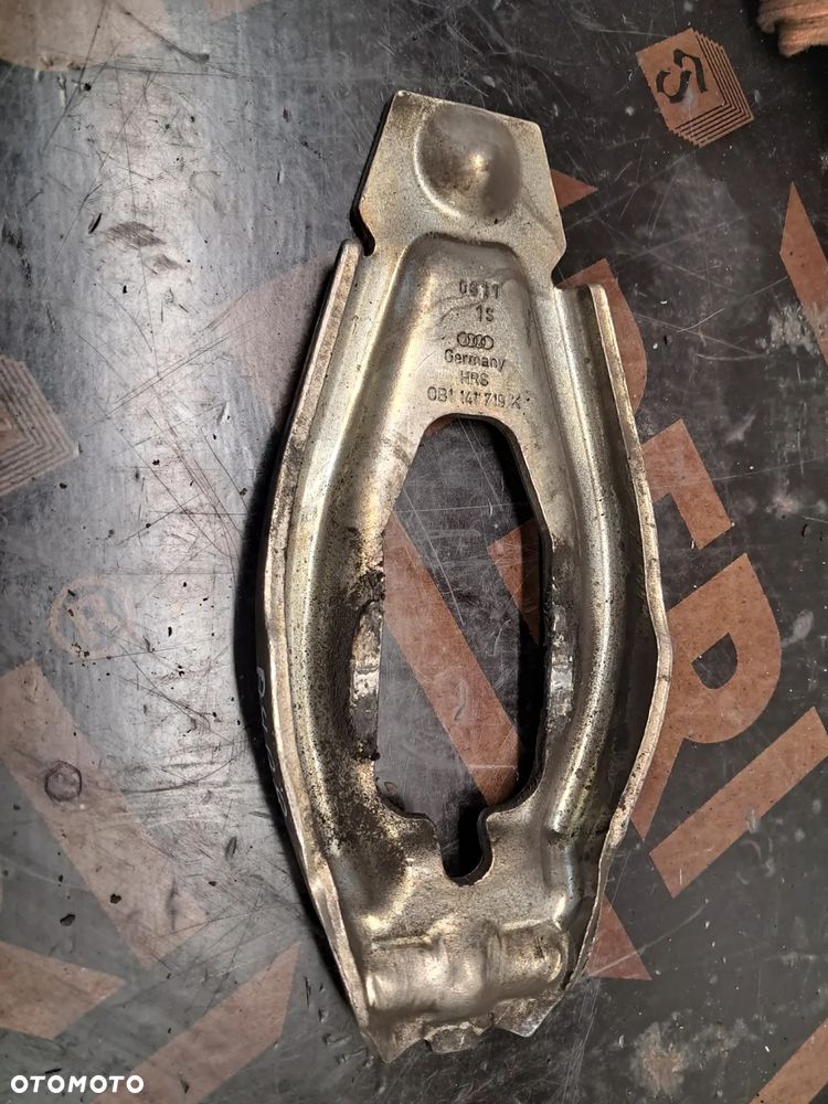 Dźwignia Łapa Sprzęgła Łożyska Oporowego Skrzyni 0B1141719K Audi A4 B8 A5 Q5 - 1