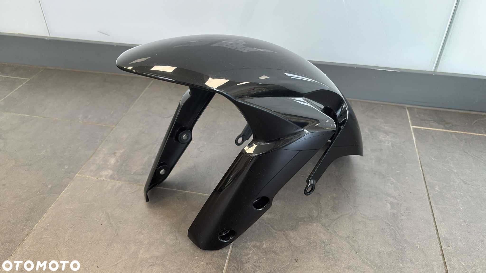 Błotnik Nadkole Suzuki GSXR 600. 7500. 1000. L1-L9. 2011-19 [1194] - 1