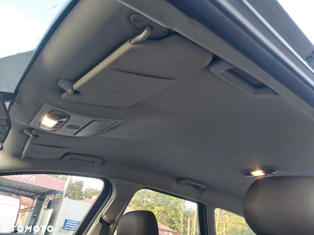 Ford Mondeo Mk4 MK IV GHIA KOMBI silnik 2.0 TDCI 130KM skrzynia biegów 6B sprzęgło dwumasa drzwi lewe prawe klapa zderzak tył tylny lusterko błotnik kolor V6 hak holowniczy grzane fotele przewody pompa wspomagania podsufitka blenda osłona maglownica zwrotnica tłumik wydech boczek drzwi szyba mechanizm szyba kokpit pulpit zegary zestaw startowy silnika sterownik wiązka CAŁY NA CZĘŚCI WSZYSTKIE CZĘŚCI - 29