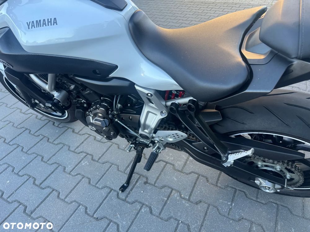 Yamaha MT - 24