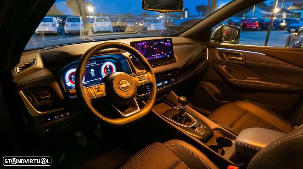 Nissan Qashqai 1.3 DIG-T Tekna SKY - 11