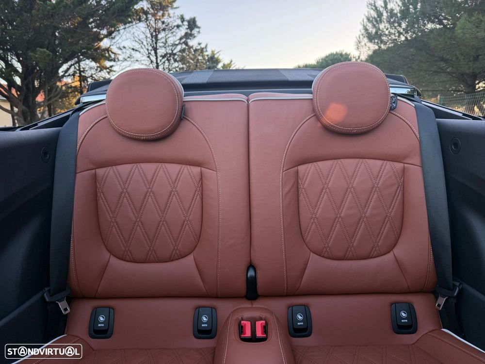 MINI Cabrio John Cooper Works Auto Desportiva - 32