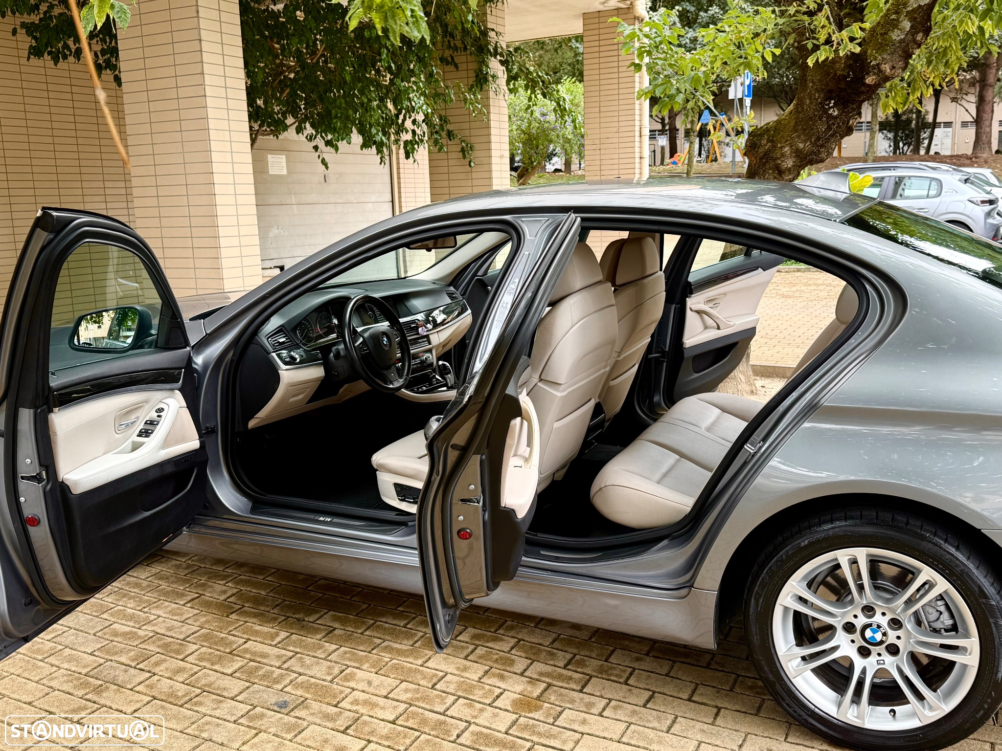 BMW 530 d Auto - 42
