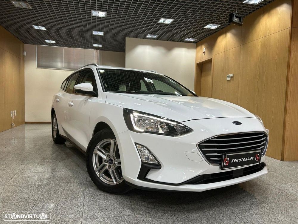 Ford Focus 1.5 TDCi ECOBlue Active — fotografia 3