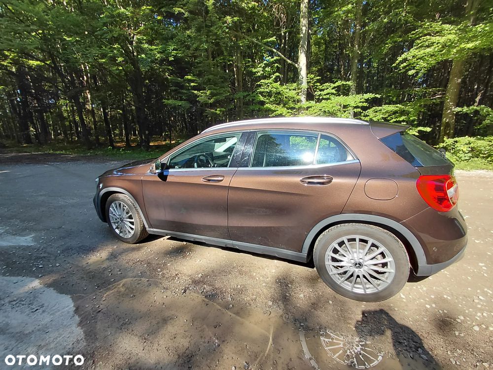 Mercedes-Benz GLA 180 Style - 3