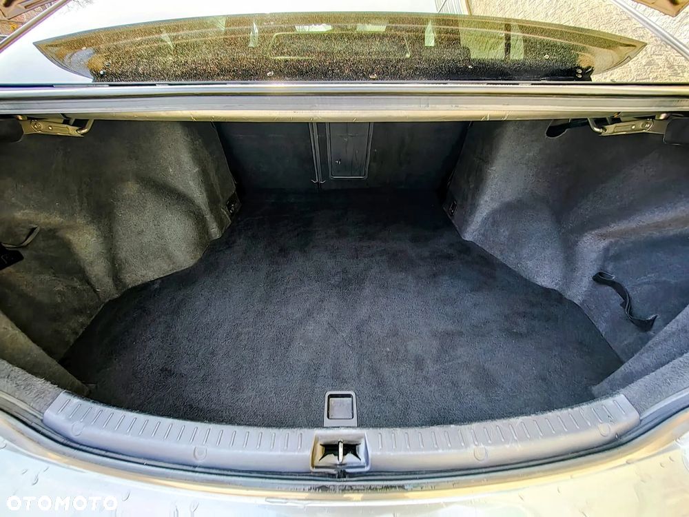 Toyota Avensis 2.0 D-4D Prestige - 16