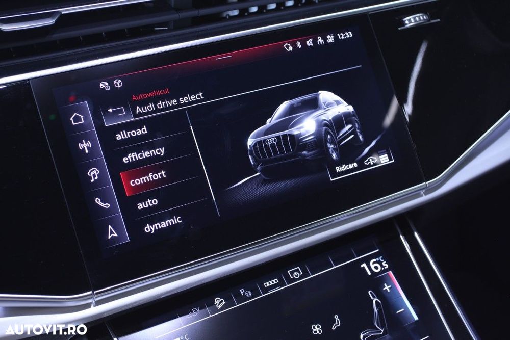 Audi Q8 55 TFSIe quattro tiptronic - 36