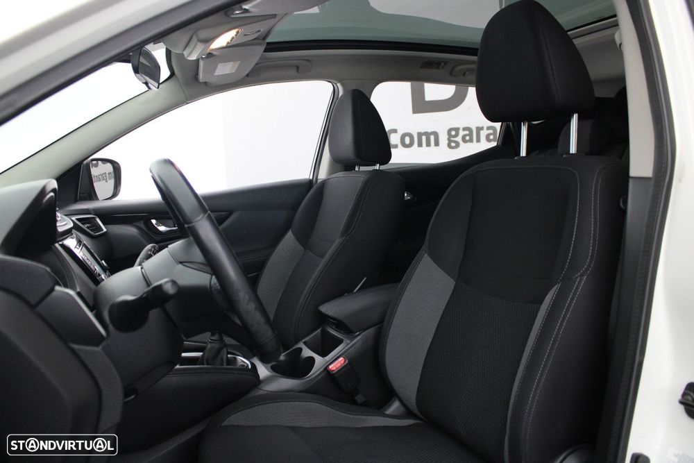 Nissan Qashqai 1.5 dCi N-Connecta Business - 23