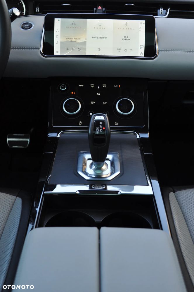 Land Rover Range Rover Evoque P200 R-Dynamic SE - 24
