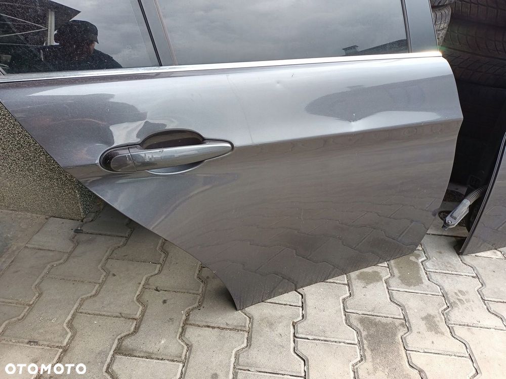 DRZWI PRAWY TYŁ BMW E90 A22/7 - 4