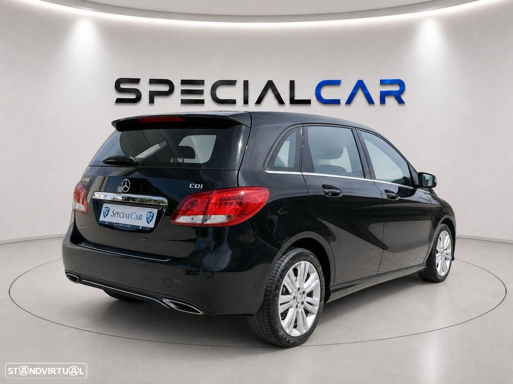 Mercedes-Benz B 180 CDI Style — fotografia 7