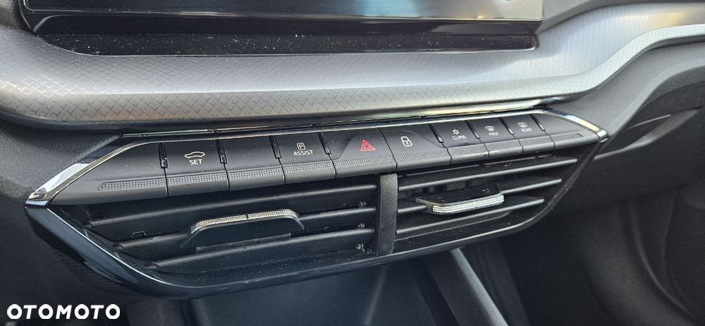 Skoda Octavia 1.5 TSI ACT Ambition - 27