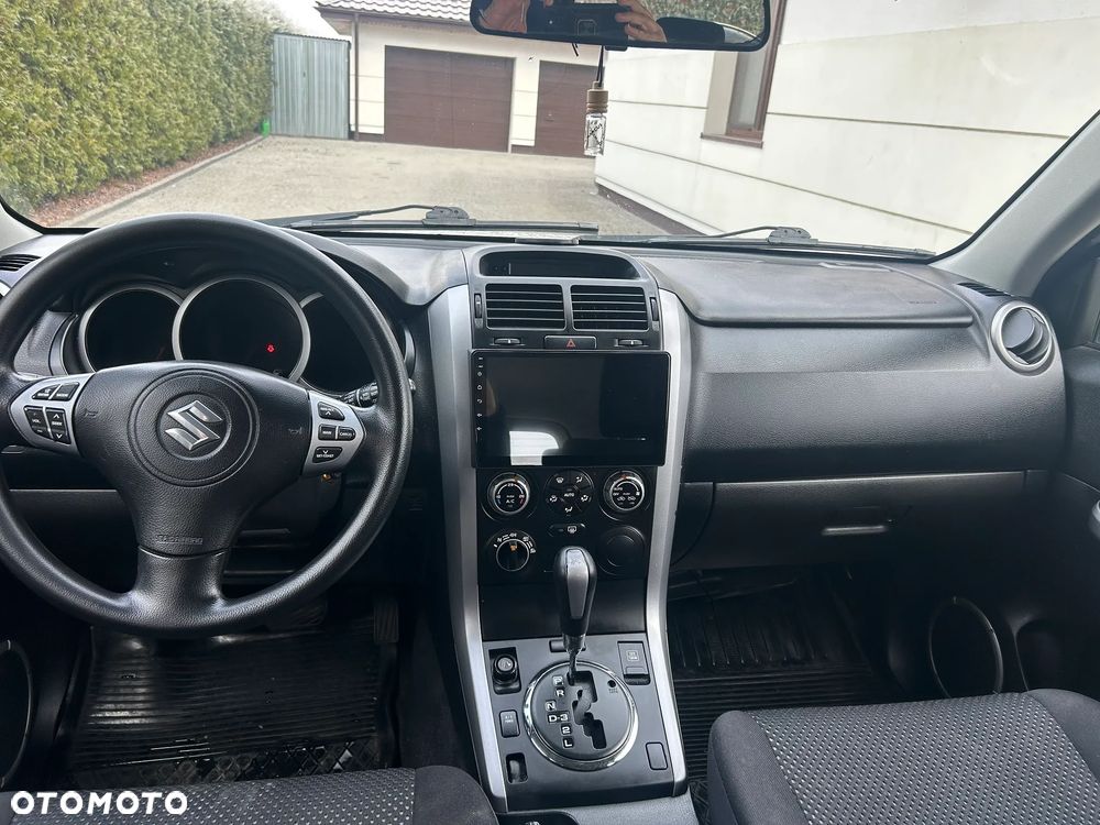 Suzuki Grand Vitara 2.0 De luxe - 7
