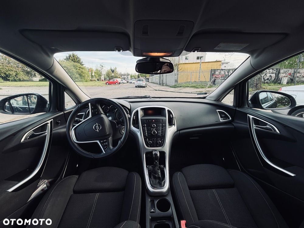 Opel Astra 1.6 Turbo - 7