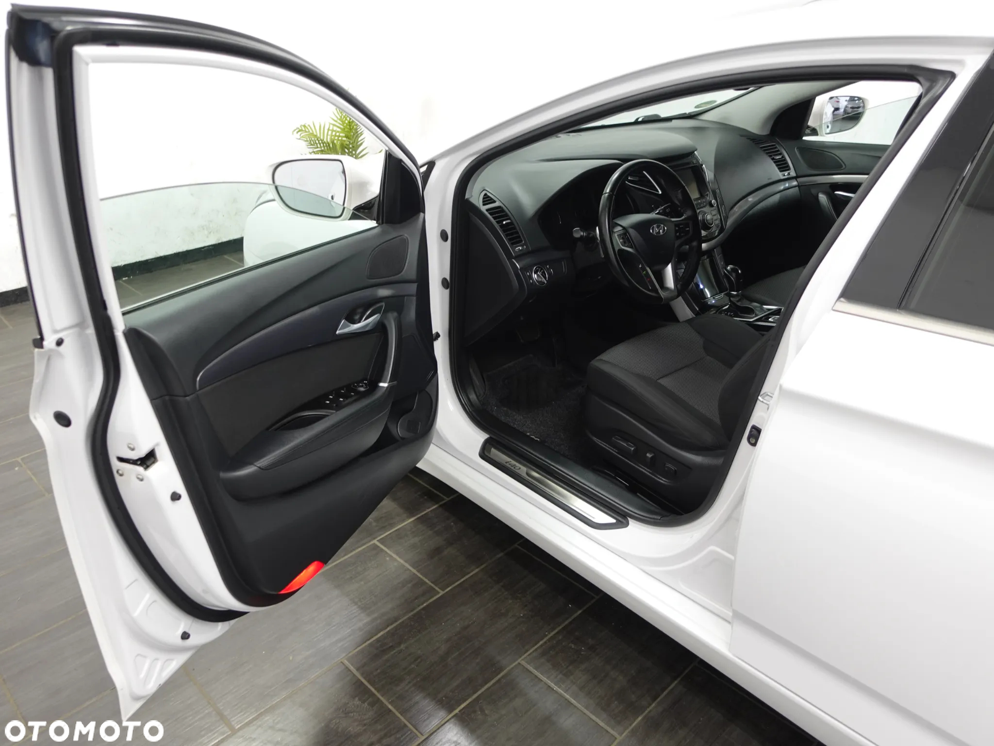 Hyundai i40 1.6 CRDi Comfort DCT - 18