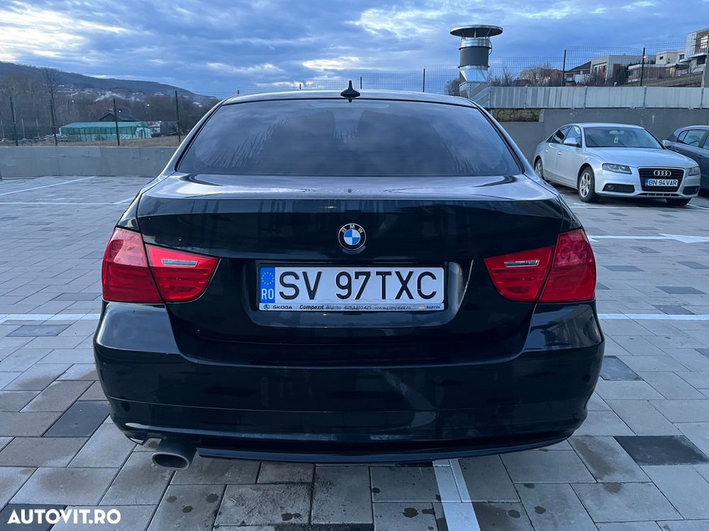 BMW Seria 3 318d - 10