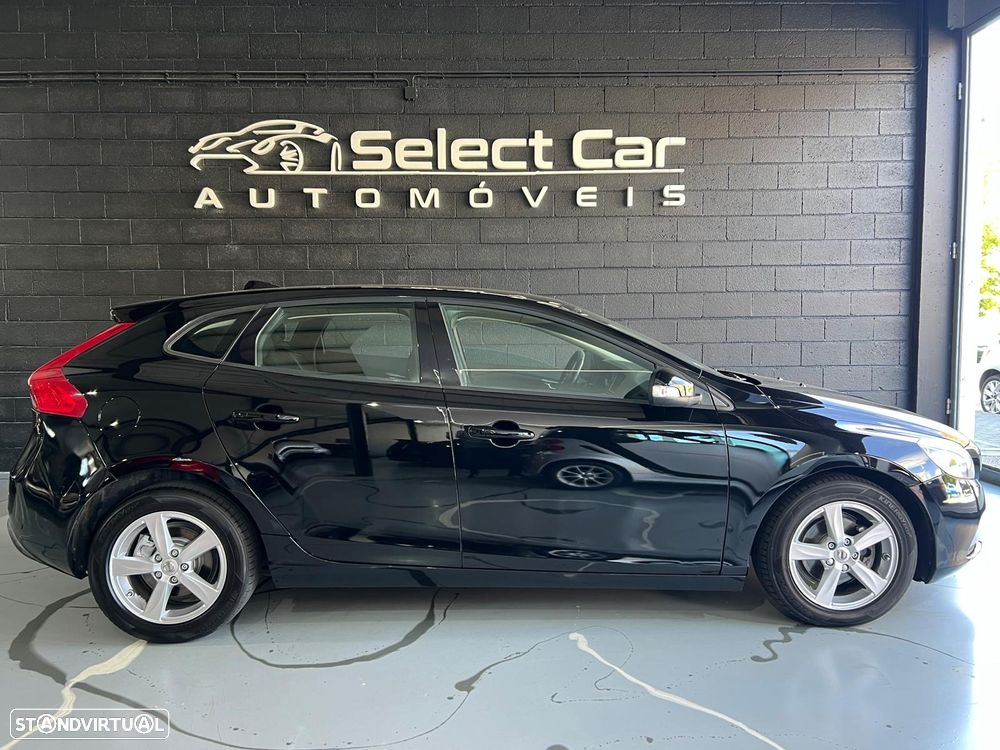 Volvo V40 2.0 D3 Momentum - 7