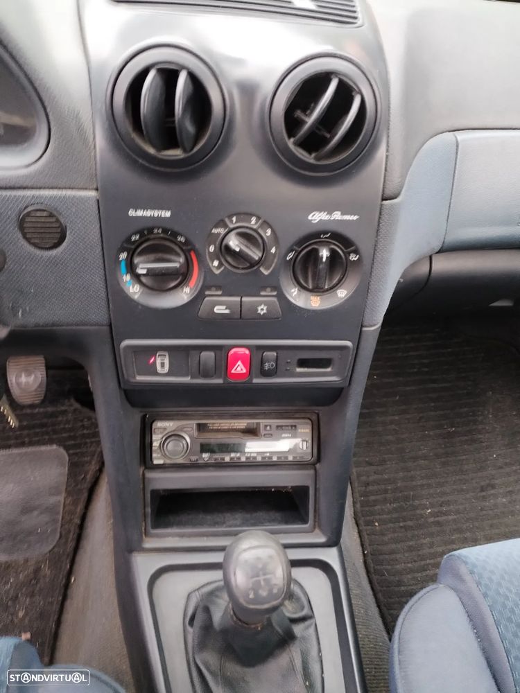 Alfa Romeo 146 1.4 TS 16V Confort - 12