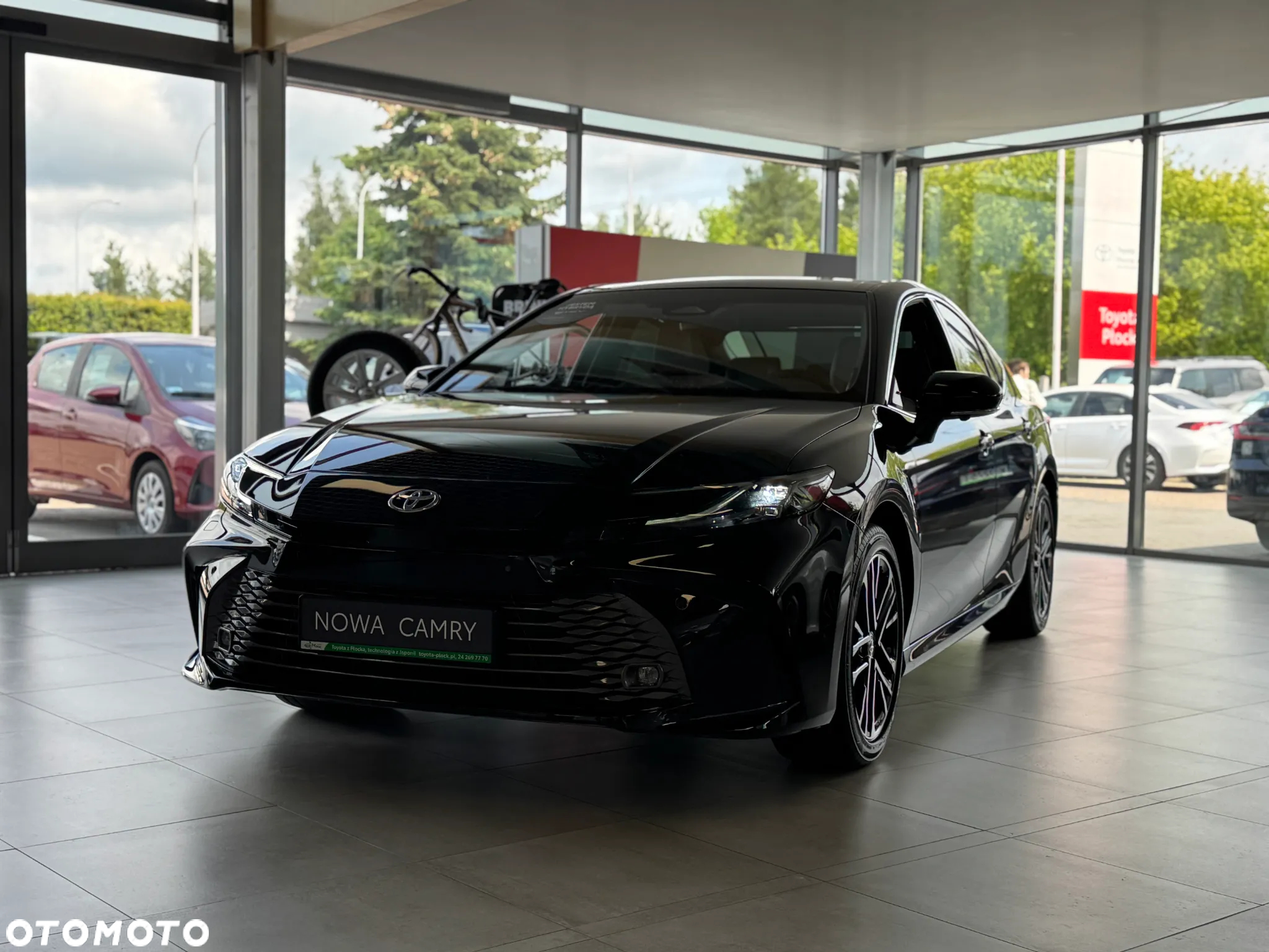 Toyota Camry 2.5 Hybrid Dynamic Force Executive e-CVT - 3