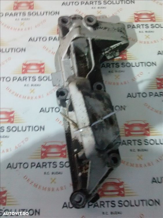 suport motor dreapta iveco daily 2.3 jtd an fabr. 2009 - 1
