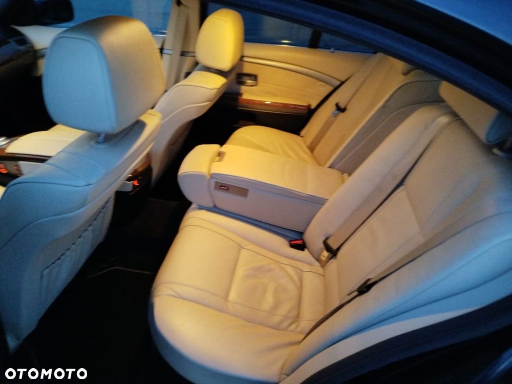 BMW Seria 7 730i - 14