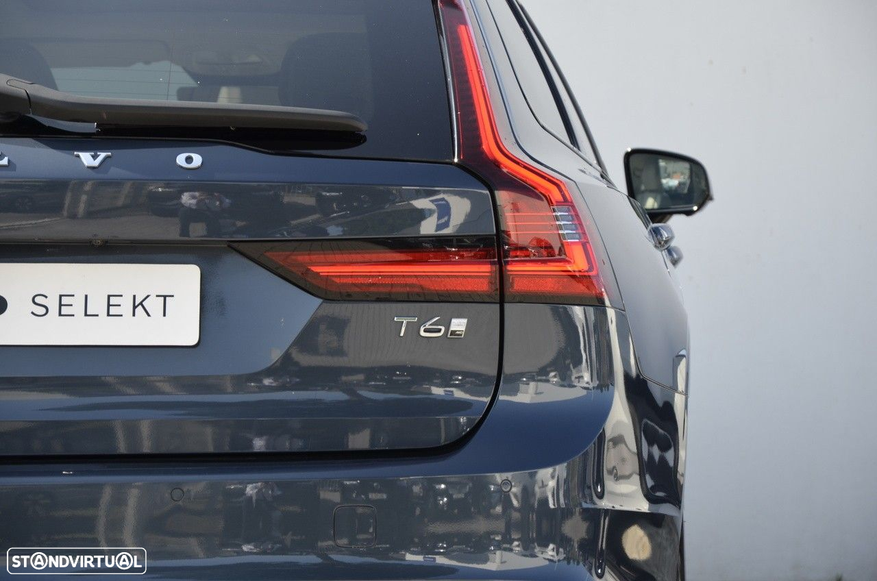 Volvo V90 2.0 T6 PHEV Plus Dark AWD - 4