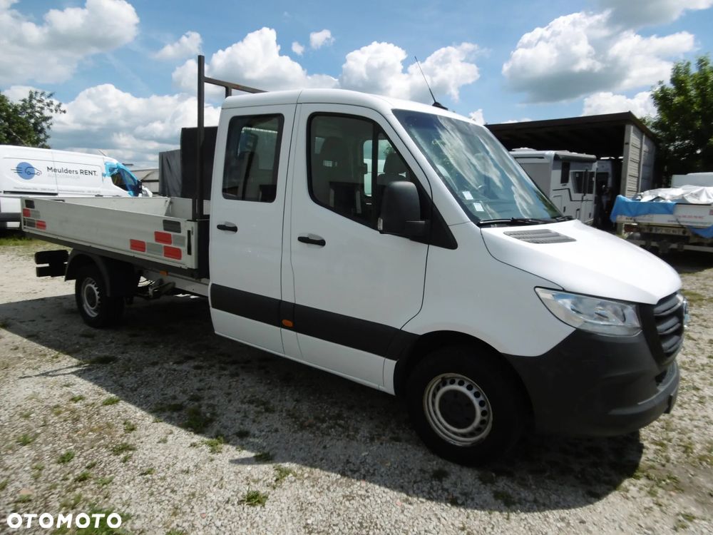 Mercedes-Benz Sprinter - 1