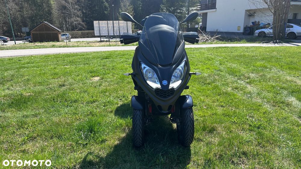 Piaggio MP-3 - 5