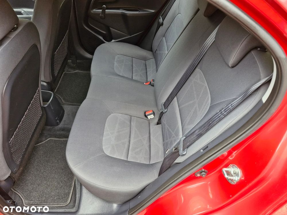 Kia Rio 1.4 Fifa World Cup Edition - 9