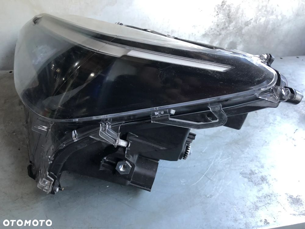 LA-43 . Lampa Lewy Przód 0D-310 Toyota Yaris Cross Full LED Od 2020R- - Gwarancja Wysyłka - 3