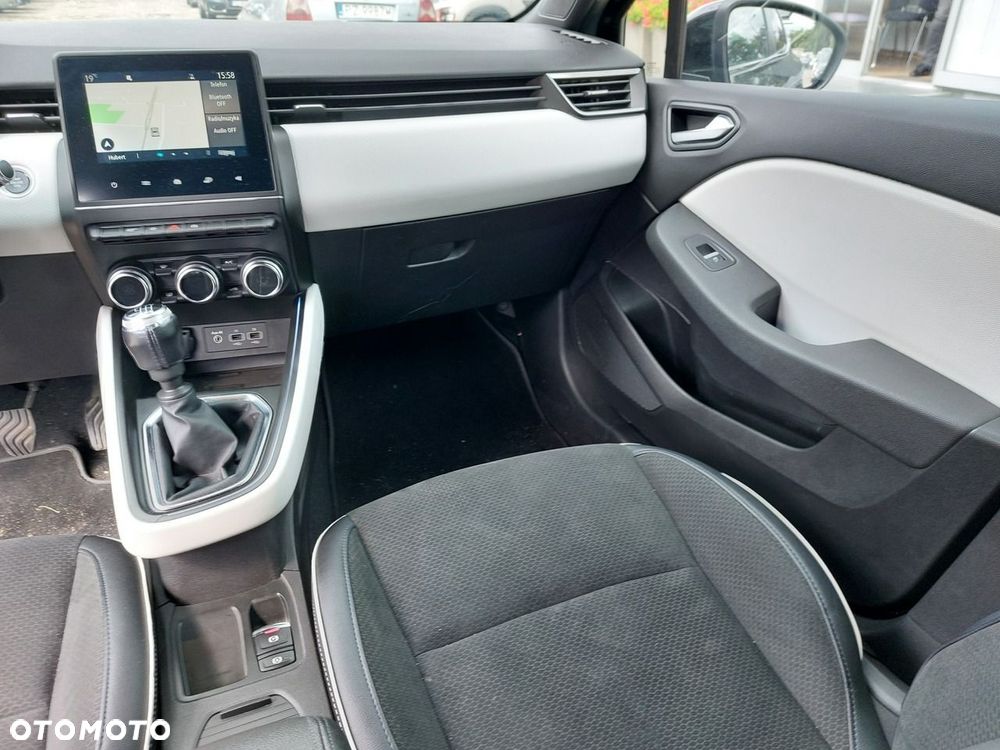 Renault Clio - 18