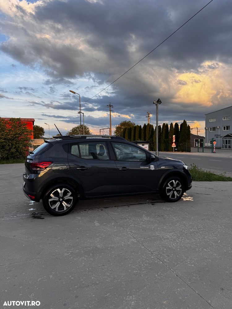 Dacia Sandero TCe 90 MT5 Expression - 4
