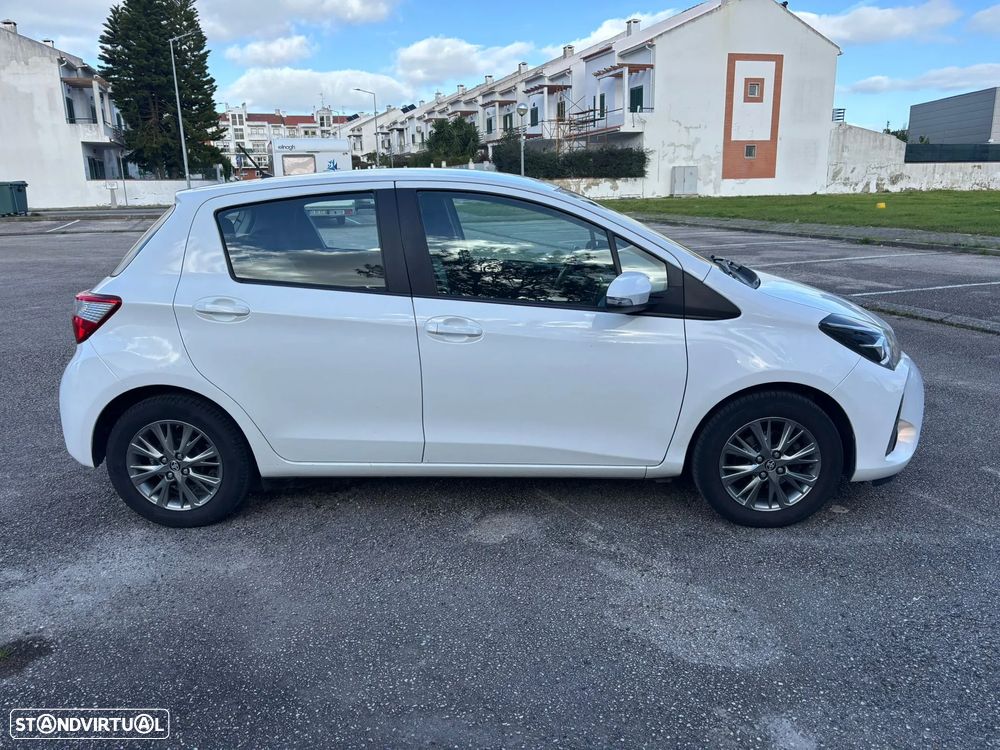Toyota Yaris 1.0 VVT-i Comfort +PS Style+P.Techno - 5