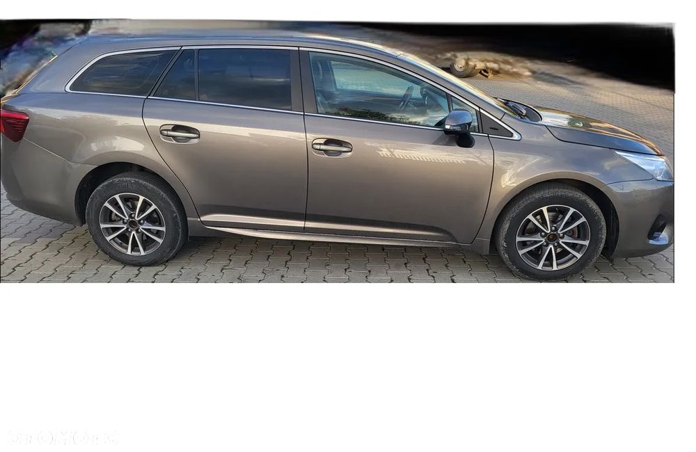 Toyota Avensis 1.8 Prestige MS - 2