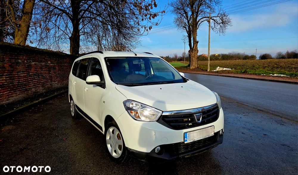 Dacia Lodgy 1.6 SCe Ambiance S&S - 1