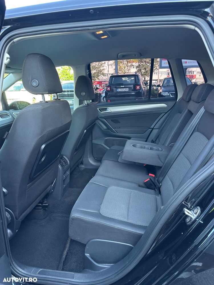 Volkswagen Golf 1.6 TDI DSG Comfortline - 12