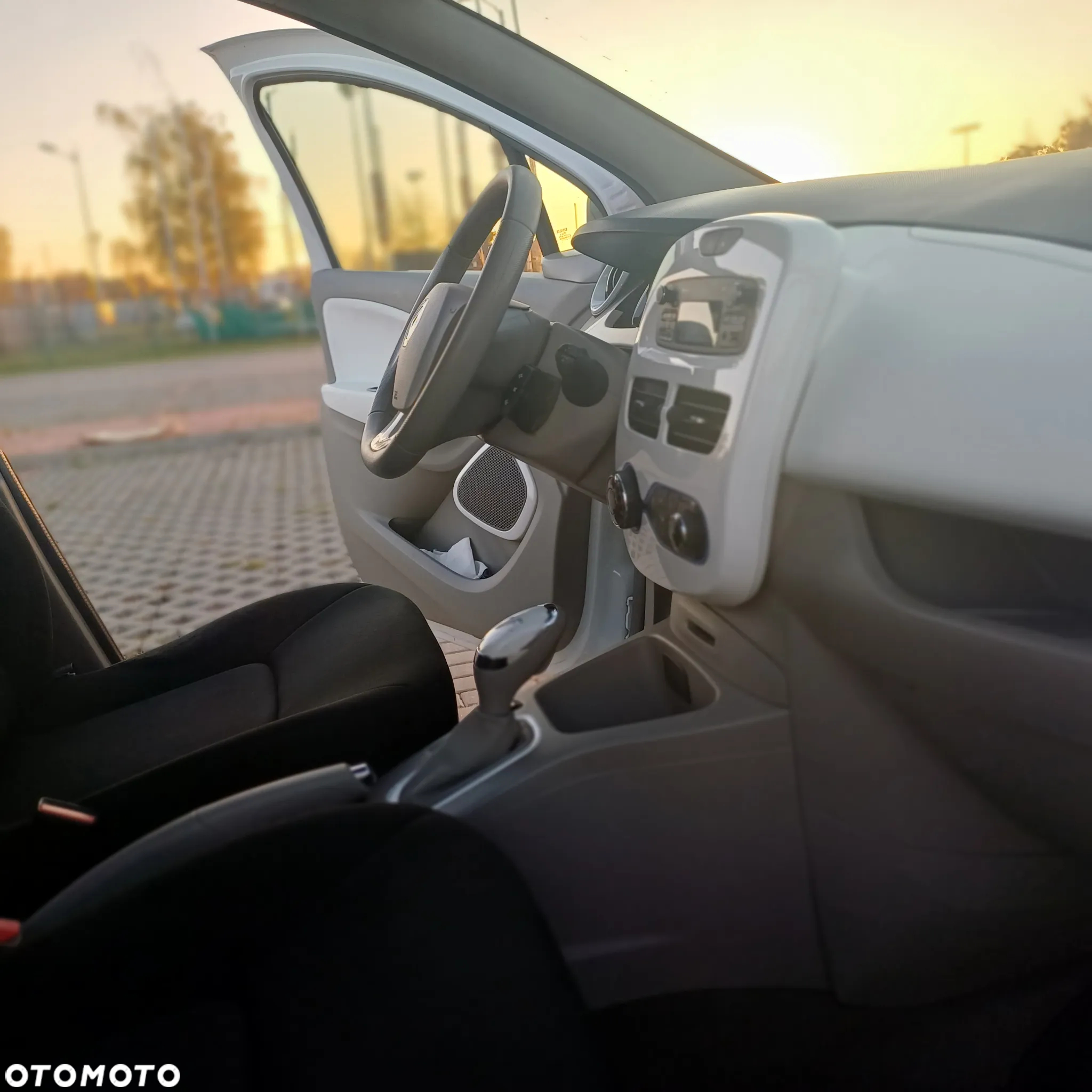 Renault Zoe - 27