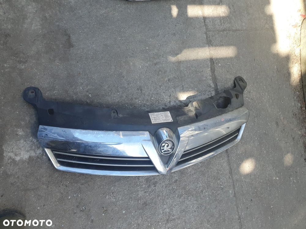 Grill Atrapa Opel Astra H Lift Fl Vauxhall - 2