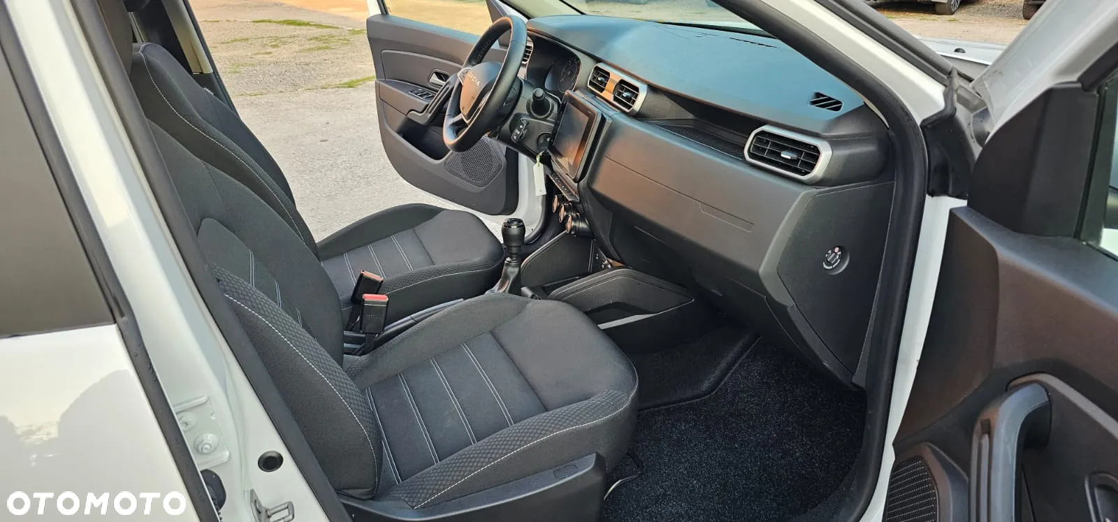 Dacia Duster TCe 100 2WD Comfort - 11