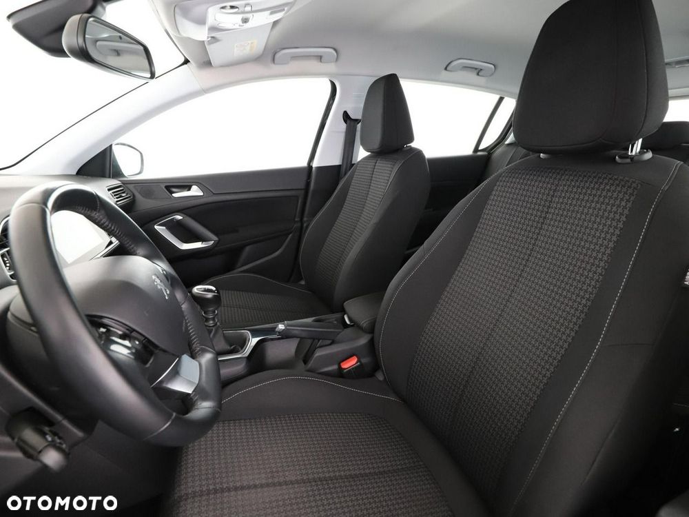 Peugeot 308 1.2 PureTech Active Pack S&S - 14
