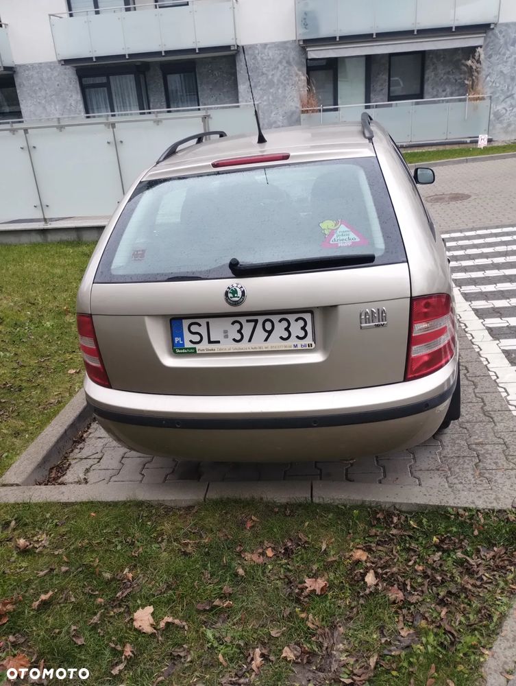Skoda Fabia - 12