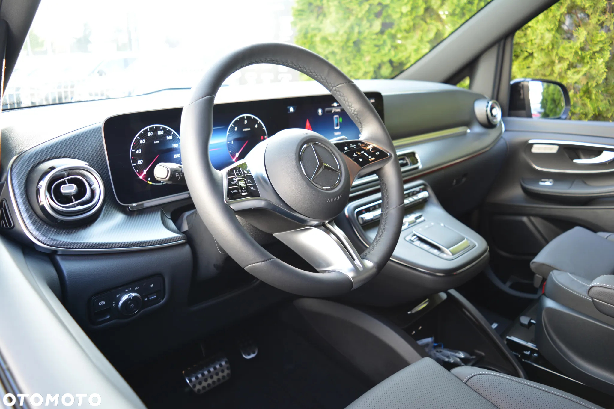 Mercedes-Benz Klasa V 300 d 4-Matic Avantgarde 9G-Tronic (d³ugi) - 15