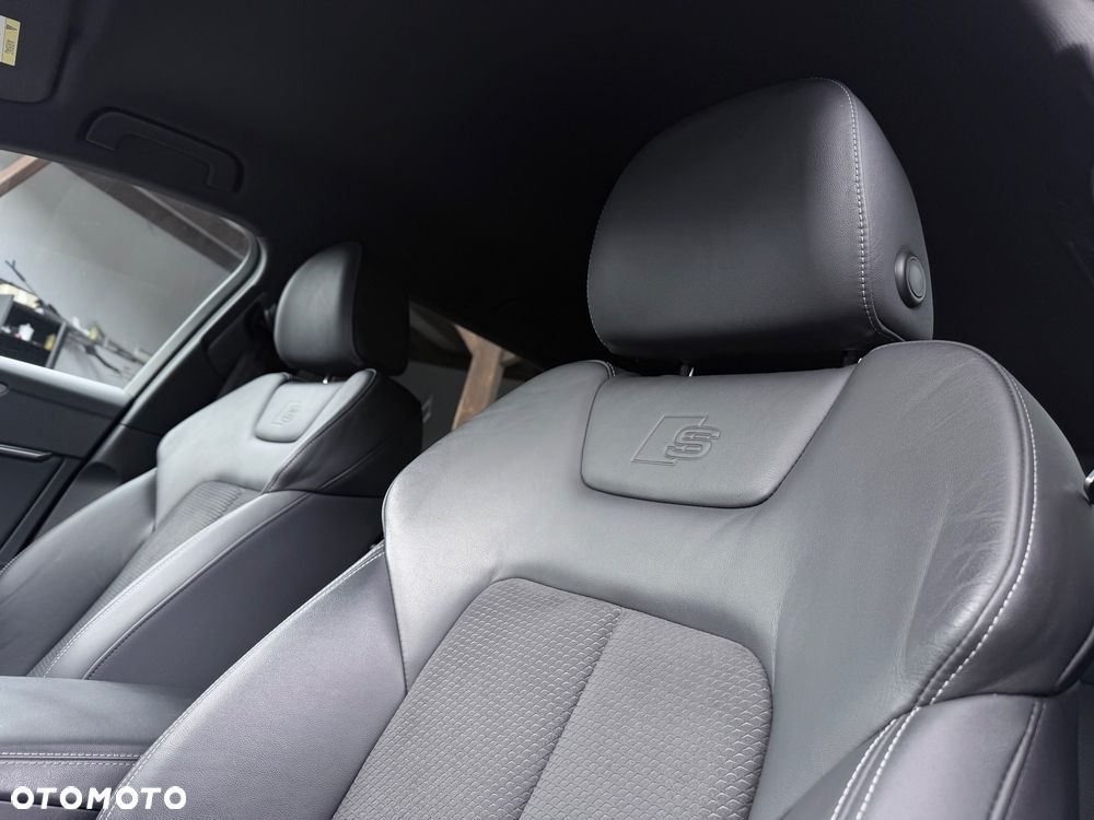 Audi A6 Avant 55 TFSI e quattro S tronic sport - 41