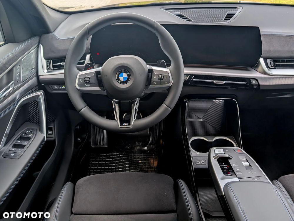 BMW X2 - 13