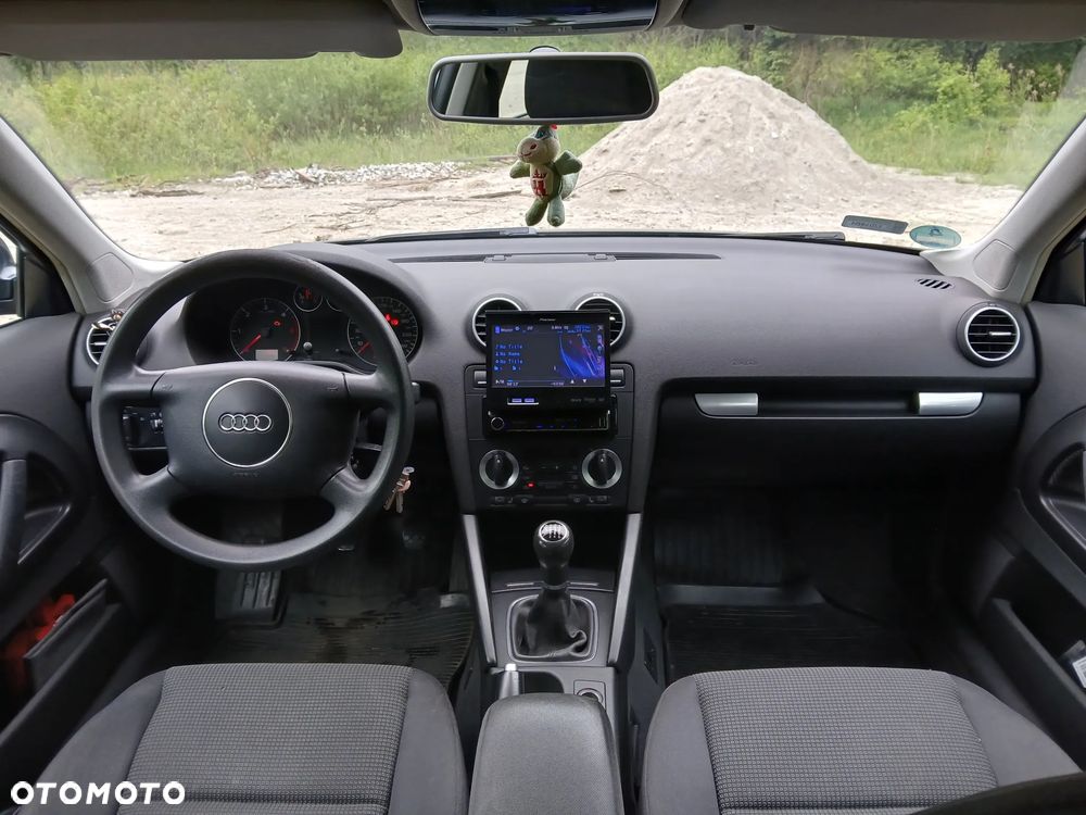 Audi A3 3-drzwiowe 2.0 TDI Attraction - 12
