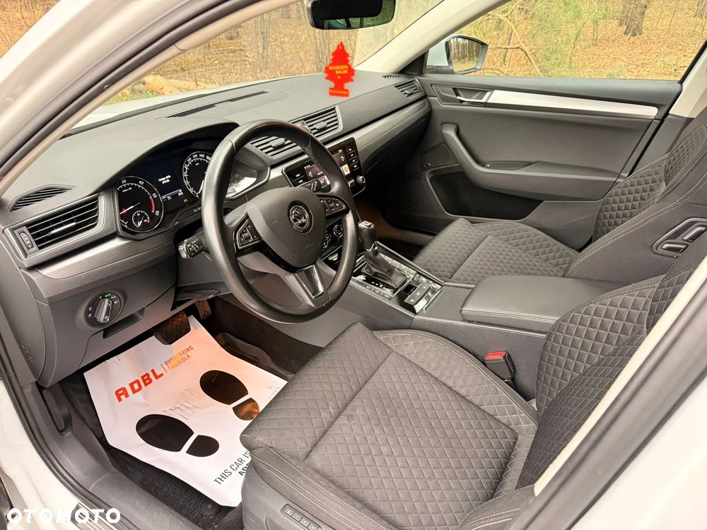 Skoda Superb 2.0 TDI 4x4 Style DSG - 6