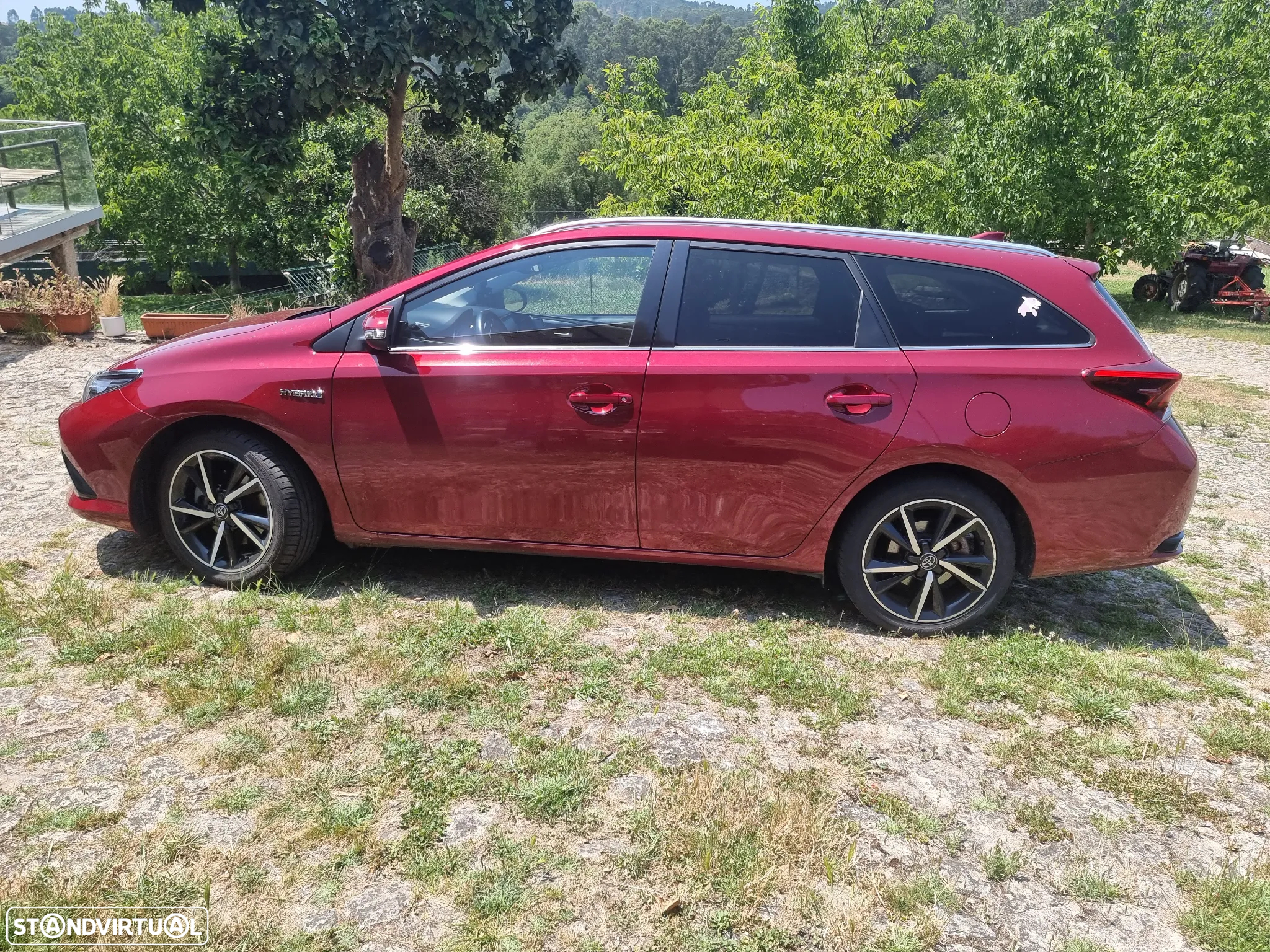 Toyota Auris Touring Sports 1.8 HSD Comfort +P.Techno+P.Sport - 3