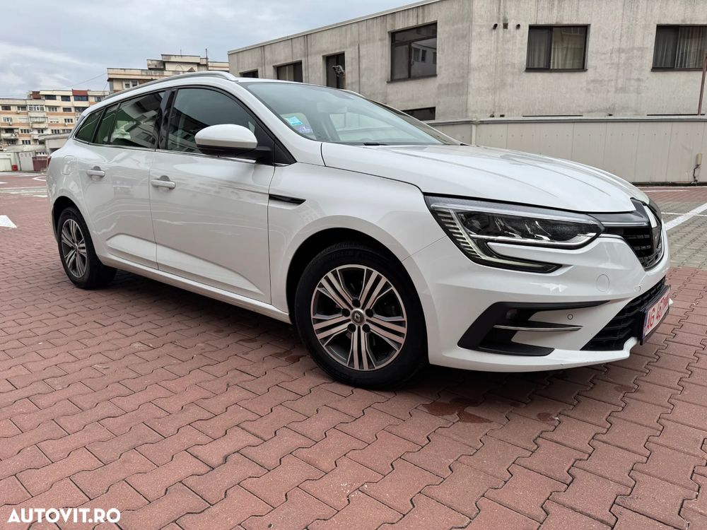 Renault Megane TCe 140 GPF Techno - 32